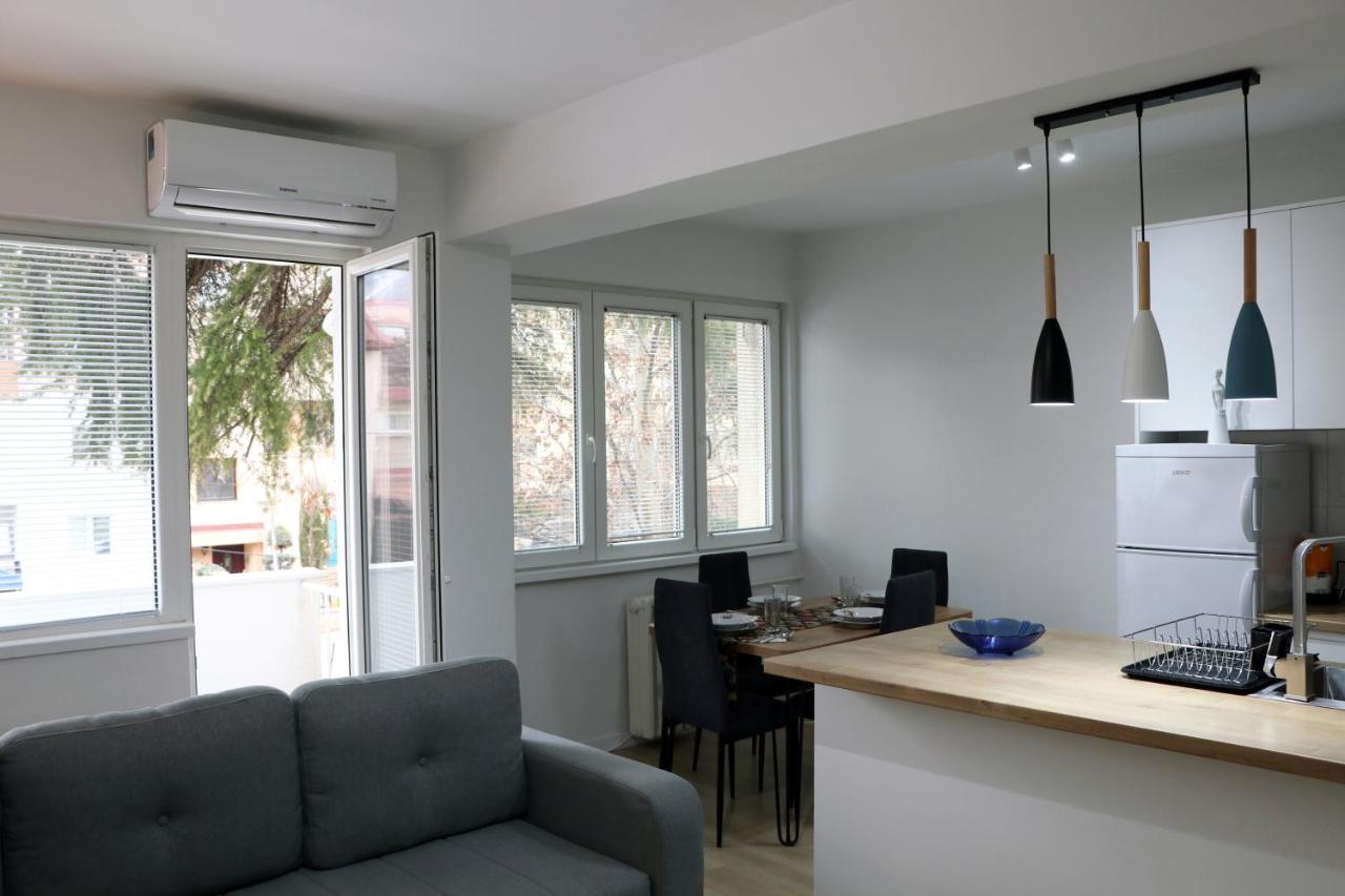 Апартамент Spacious Modern Kisela Voda
